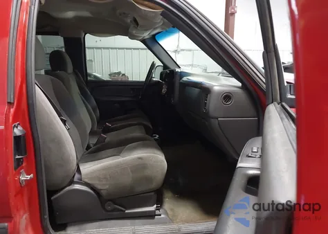 2005 Chevrolet Silverado 1500 Ls from USA, damaged, VIN 2GCEK19B351356724